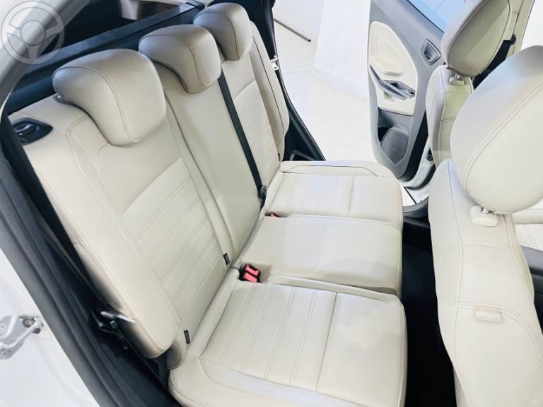 FORD - ECOSPORT 1.5 TITANIUM 16V FLEX 4P AUTOMÁTICO - 2019/2020 - BRANCA - R$ 82.900,00
