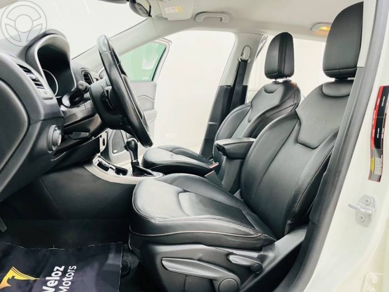 JEEP - COMPASS 2.0 16V DIESEL LONGITUDE 4X4 AUTOMÁTICO - 2019/2019 - BRANCA - R$ 114.900,00