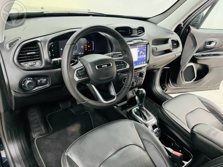 JEEP - RENEGADE 1.3 LONGITUDE T270 TURBO FLEX 4P AUTOMÁTICO - 2022/2023 - PRETA - R$ 114.900,00