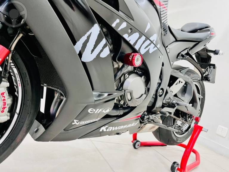 KAWASAKI - NINJA ZX-10R SE ABS - 2016/2017 - PRETA - R$ 71.990,00