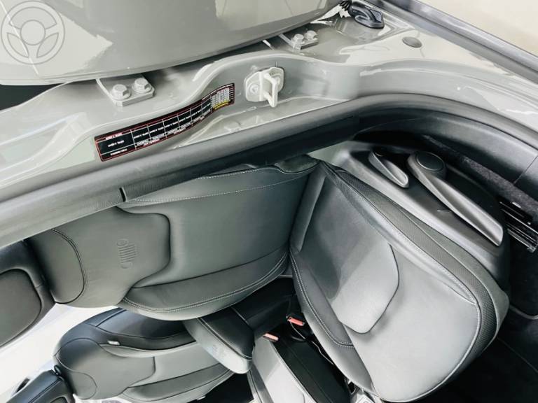 JEEP - RENEGADE 1.3 16V NIGHT EAGLE T270 TURBO FLEX 4P AUTOMÁTICO - 2024/2025 - CINZA - R$ 148.990,00