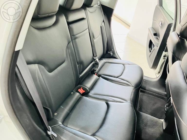 JEEP - COMPASS 2.0 16V FLEX LONGITUDE AUTOMÁTICO - 2018/2019 - BRANCA - R$ 95.990,00