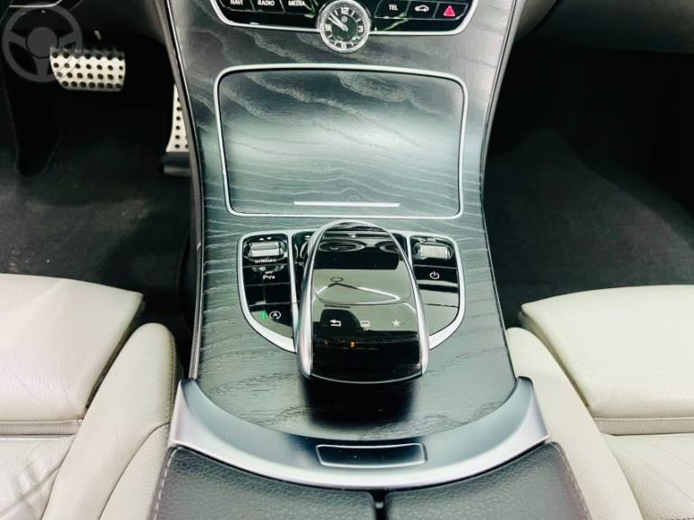 MERCEDES-BENZ - C 250 2.0 CGI SPORT TURBO 16V 4P AUTOMÁTICO - 2016/2016 - BRANCA - R$ 149.990,00