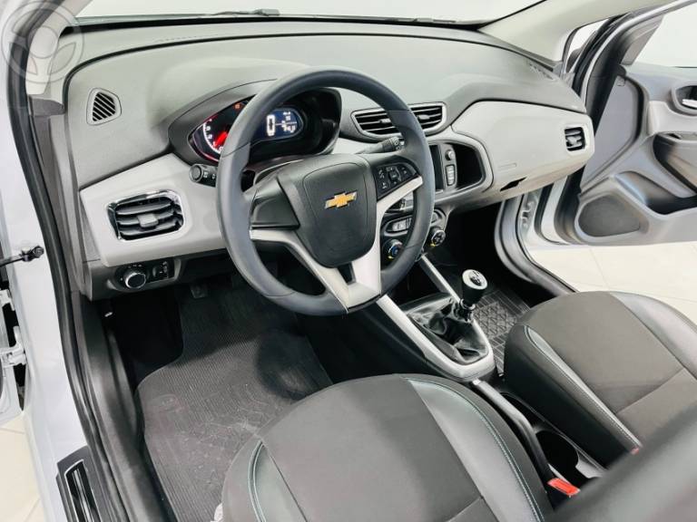 CHEVROLET - ONIX 1.0 MPFI LT 8V FLEX 4P MANUAL - 2019/2019 - PRATA - R$ 58.500,00