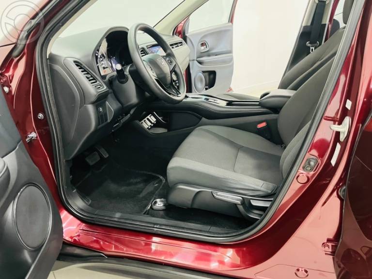 HONDA - HR-V 1.8 16V FLEX LX 4P AUTOMÁTICO - 2018/2019 - VERMELHA - R$ 104.900,00