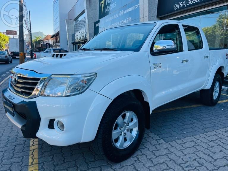 TOYOTA - HILUX 3.0 SRV TOP 4X4 CD 16V TURBO INTERCOOLER DIESEL 4P AUTOMÁTICO - 2013/2013 - BRANCA - R$ 134.990,00