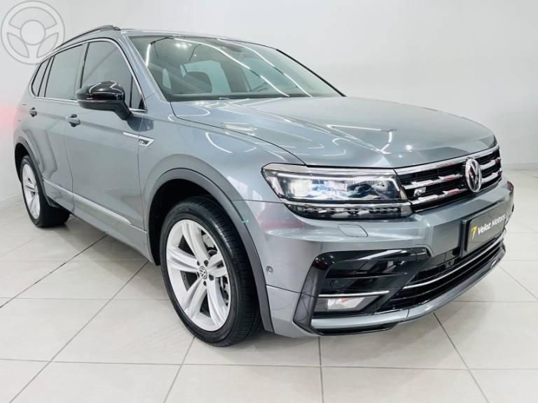 VOLKSWAGEN - TIGUAN 2.0 TSI R-LINE 16V TURBO 4P TIPTRONIC - 2020/2020 - CINZA - R$ 168.990,00