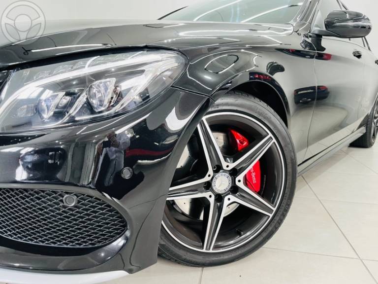 MERCEDES-BENZ - C 250 2.0 CGI SPORT TURBO 16V 4P AUTOMÁTICO - 2015/2016 - PRETA - R$ 153.990,00