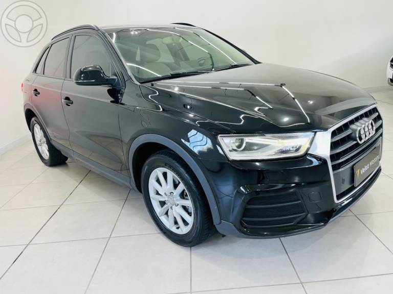 AUDI - Q3 1.4 TFSI AMBIENTE 4P S TRONIC - 2015/2016 - PRETA - R$ 89.990,00