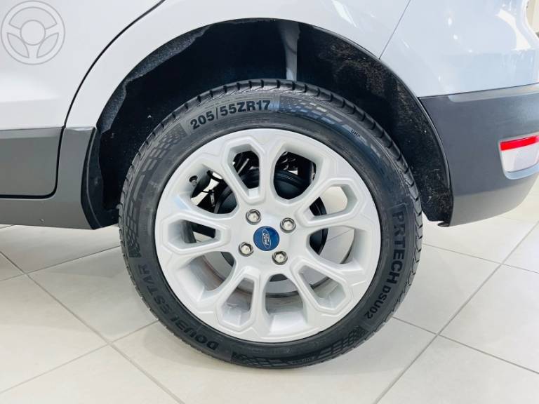 FORD - ECOSPORT 1.5 TITANIUM 16V FLEX 4P AUTOMÁTICO - 2019/2020 - BRANCA - R$ 82.900,00