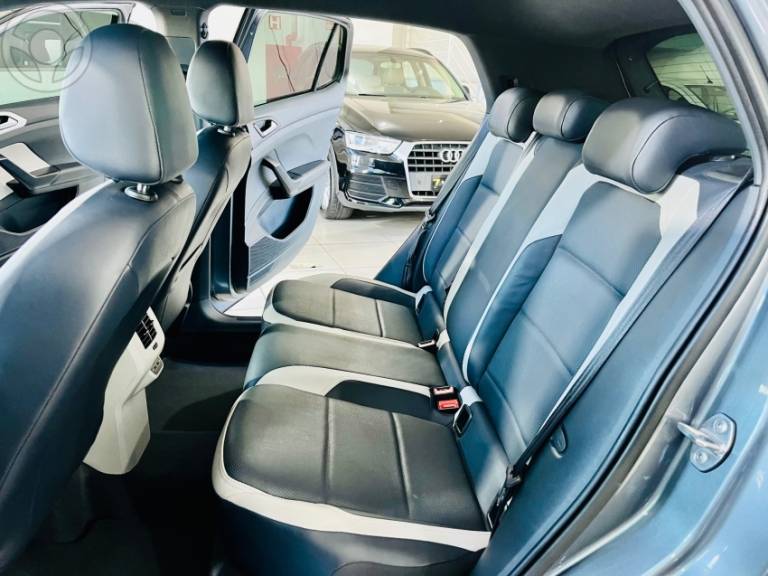 VOLKSWAGEN - T-CROSS 1.4 HIGHLINE TSI 16V FLEX 4P AUTOMÁTICO - 2019/2020 - CINZA - R$ 108.990,00