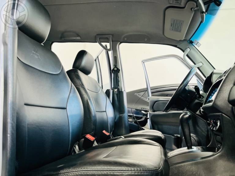 MITSUBISHI - PAJERO TR4 2.0 4X4 16V 140CV FLEX 4P AUTOMÁTICO - 2010/2010 - PRATA - R$ 59.900,00