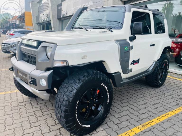 TROLLER - T4 3.2 XLT 4X4 20V TURBO INTERCOOLER DIESEL 2P MANUAL - 2016/2016 - BRANCA - R$ 169.990,00