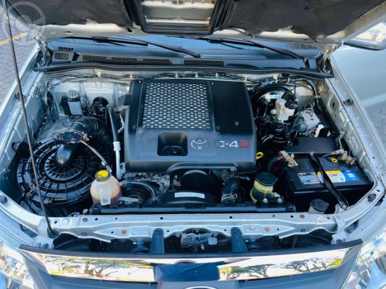TOYOTA - HILUX SW4 3.0 SRV 4X4 16V TURBO INTERCOOLER DIESEL 4P AUTOMÁTICO - 2006/2007 - PRATA - R$ 108.990,00