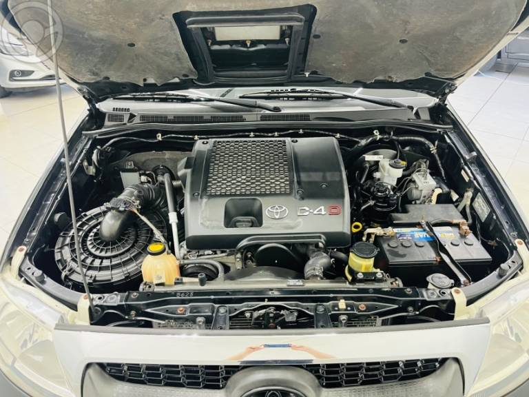 TOYOTA - HILUX 3.0 SRV 4X4 CD 16V TURBO INTERCOOLER DIESEL 4P MANUAL - 2010/2011 - PRETA - R$ 112.990,00