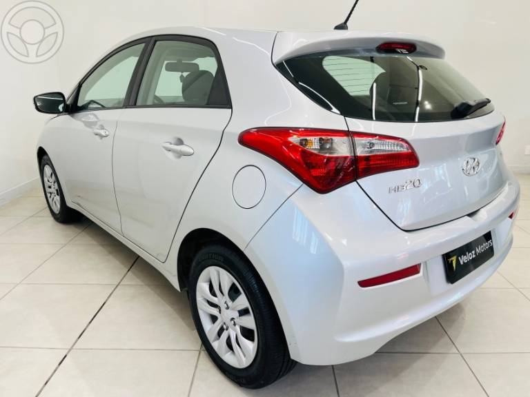 HYUNDAI - HB20 1.6 COMFORT PLUS 16V FLEX 4P MANUAL - 2016/2017 - PRATA - R$ 56.900,00