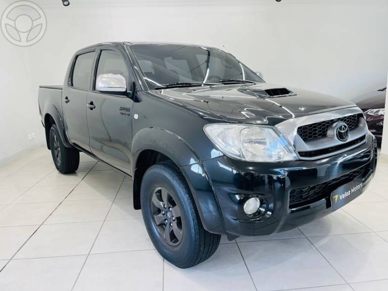 TOYOTA - HILUX 3.0 SRV 4X4 CD 16V TURBO INTERCOOLER DIESEL 4P MANUAL - 2010/2011 - PRETA - R$ 112.990,00