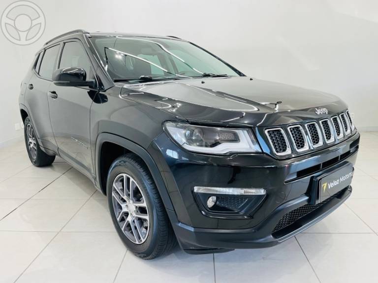 JEEP - COMPASS 2.0 16V FLEX SPORT AUTOMÁTICO - 2018/2019 - PRETA - R$ 98.900,00