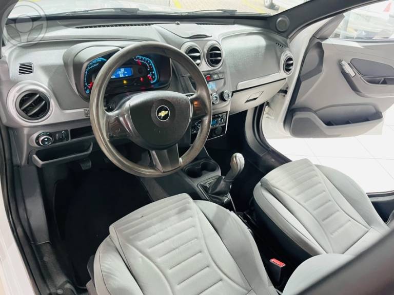 CHEVROLET - MONTANA 1.4 MPFI SPORT CS 8V FLEX 2P MANUAL - 2011/2012 - BRANCA - R$ 45.990,00