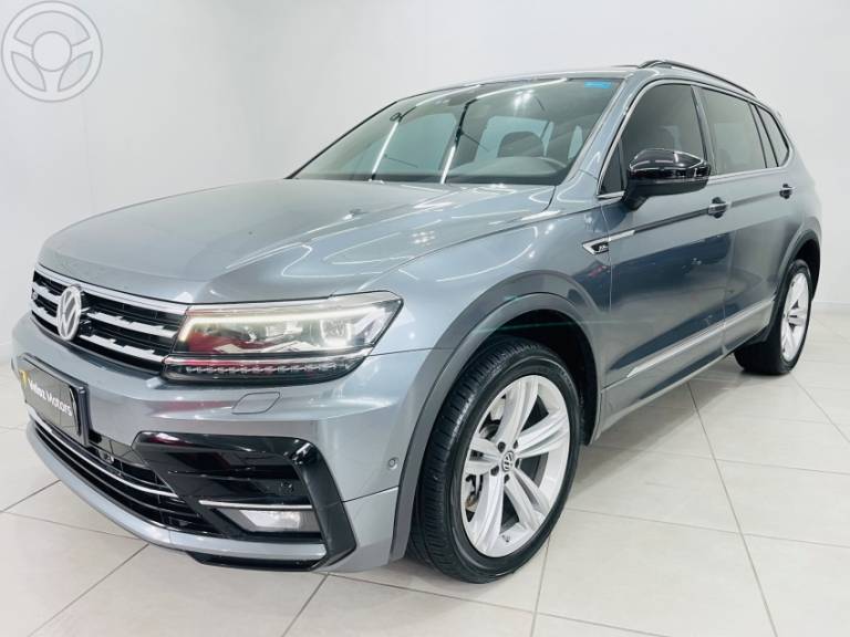 VOLKSWAGEN - TIGUAN 2.0 TSI R-LINE 16V TURBO 4P TIPTRONIC - 2020/2020 - CINZA - R$ 168.990,00
