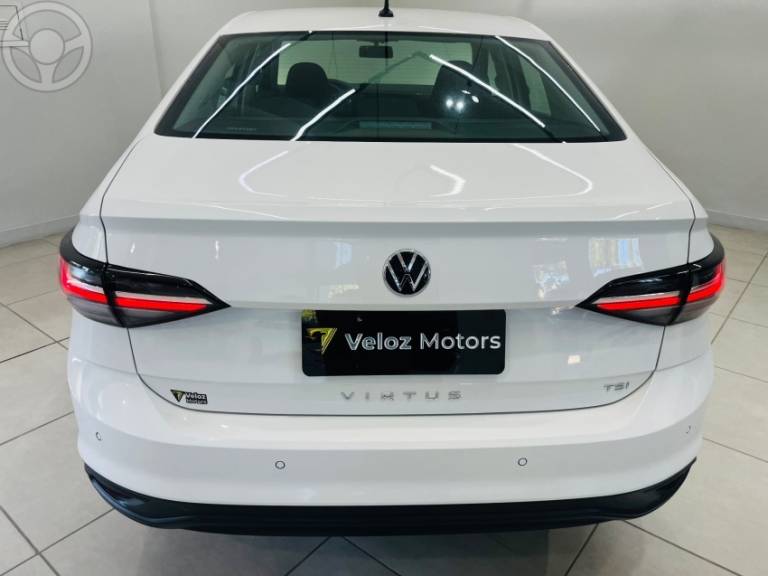 VOLKSWAGEN - VIRTUS 1.0 TSI SENSE 4P MANUAL - 2023/2024 - BRANCA - R$ 92.990,00