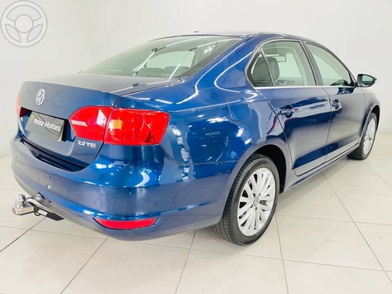 VOLKSWAGEN - JETTA 2.0 TSI HIGHLINE 200CV 4P TIPTRONIC - 2012/2013 - AZUL - R$ 70.900,00