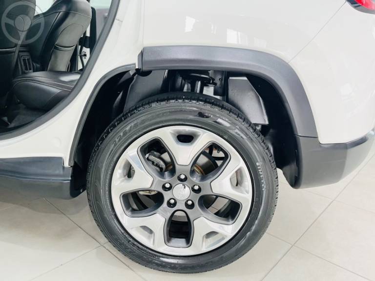 JEEP - COMPASS 2.0 16V FLEX LONGITUDE AUTOMÁTICO - 2018/2019 - BRANCA - R$ 97.900,00