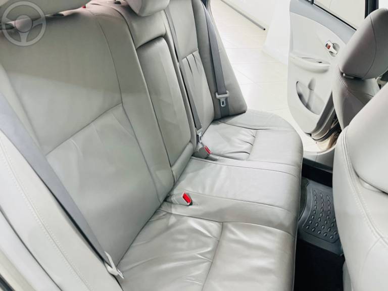 TOYOTA - COROLLA 1.8 XEI 16V FLEX 4P AUTOMÁTICO - 2009/2009 - BEGE - R$ 58.990,00