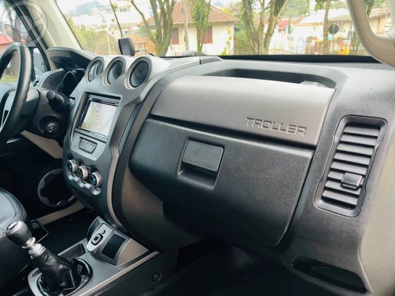 TROLLER - T4 3.2 XLT 4X4 20V TURBO INTERCOOLER DIESEL 2P MANUAL - 2016/2016 - BRANCA - R$ 169.990,00