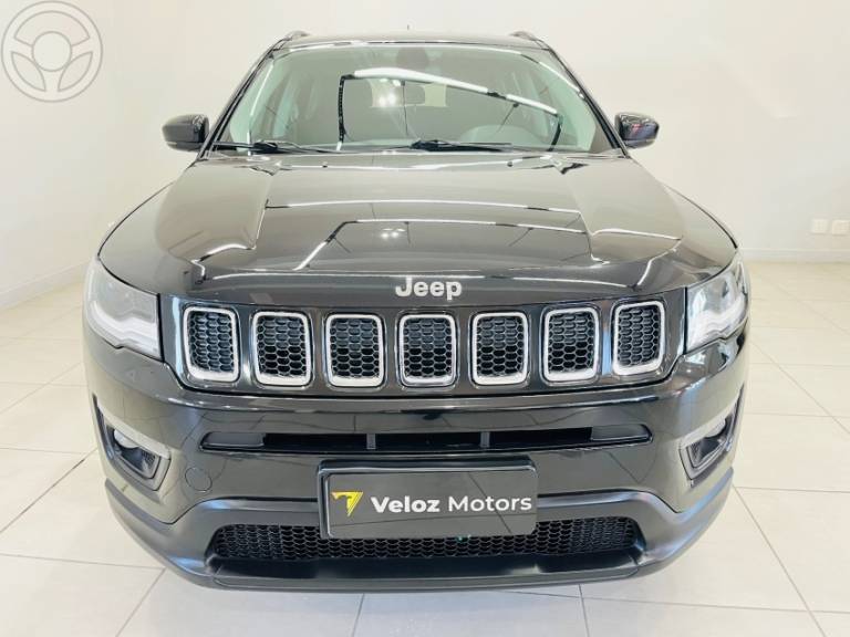 JEEP - COMPASS 2.0 16V FLEX SPORT AUTOMÁTICO - 2018/2019 - PRETA - R$ 98.900,00