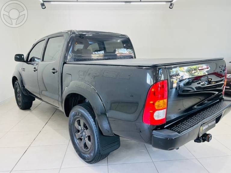 TOYOTA - HILUX 3.0 SRV 4X4 CD 16V TURBO INTERCOOLER DIESEL 4P MANUAL - 2010/2011 - PRETA - R$ 112.990,00