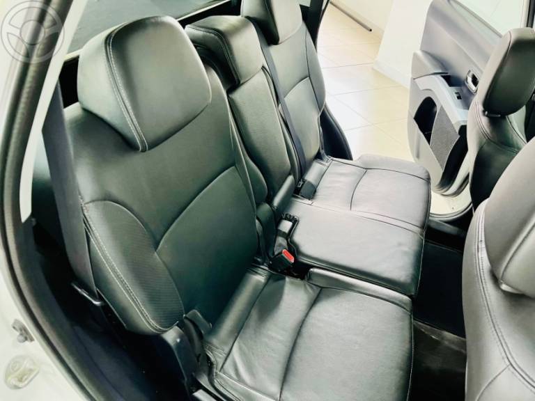 MITSUBISHI - OUTLANDER 2.0 16V 4P AUTOMÁTICO - 2012/2013 - BRANCA - R$ 62.990,00