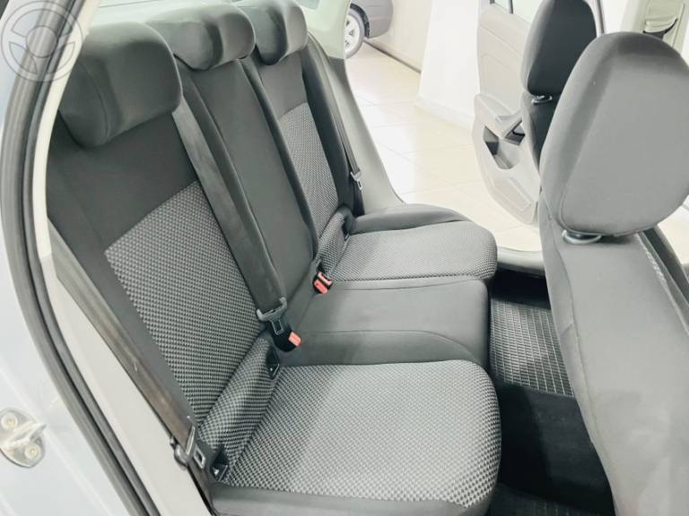 VOLKSWAGEN - VIRTUS 1.6 MSI TOTAL FLEX MANUAL - 2018/2018 - PRATA - R$ 67.500,00