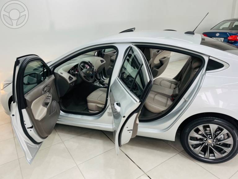 CHEVROLET - CRUZE 1.4 TURBO LTZ 16V FLEX 4P AUTOMÁTICO - 2016/2017 - PRATA - R$ 87.500,00