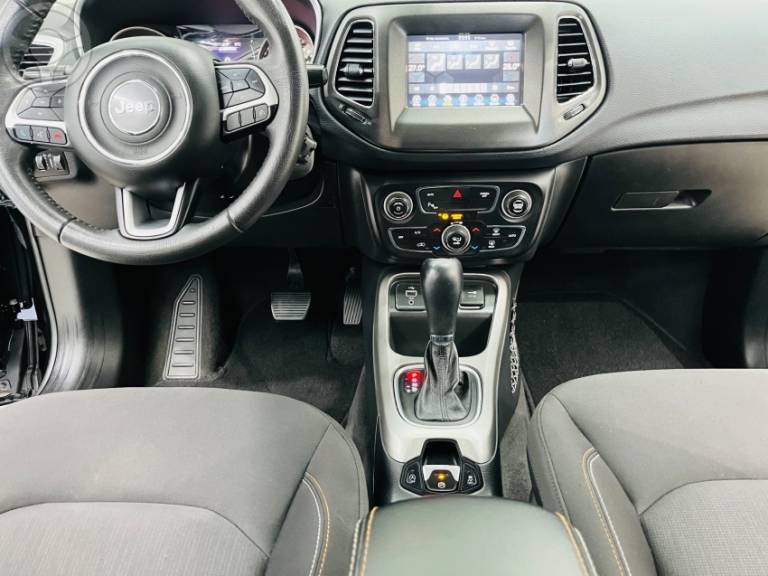 JEEP - COMPASS 2.0 16V FLEX SPORT AUTOMÁTICO - 2018/2019 - PRETA - R$ 98.900,00