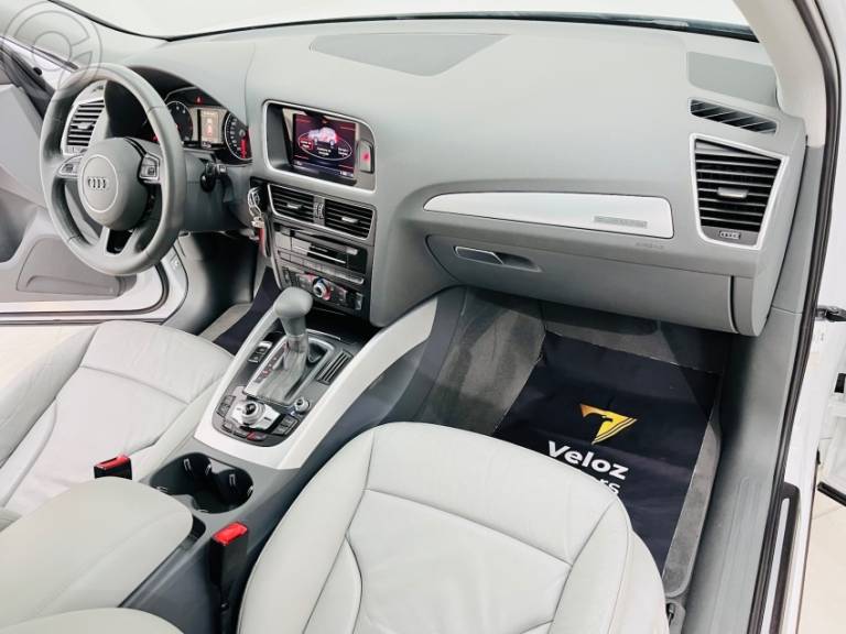 AUDI - Q5 2.0 TFSI AMBIENTE 16V 225CV 4P AUTOMÁTICO - 2015/2016 - BRANCA - R$ 99.990,00