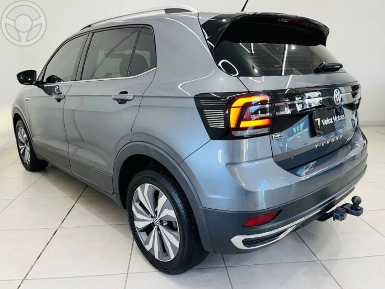 VOLKSWAGEN - T-CROSS 1.4 HIGHLINE TSI 16V FLEX 4P AUTOMÁTICO - 2019/2020 - CINZA - R$ 108.990,00
