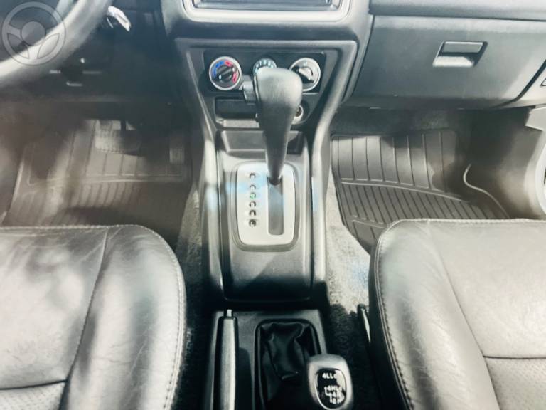 MITSUBISHI - PAJERO TR4 2.0 4X4 16V 140CV FLEX 4P AUTOMÁTICO - 2010/2010 - PRATA - R$ 59.900,00