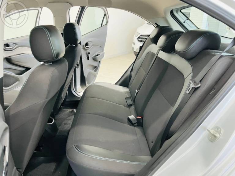 CHEVROLET - ONIX 1.0 MPFI LT 8V FLEX 4P MANUAL - 2019/2019 - PRATA - R$ 58.500,00