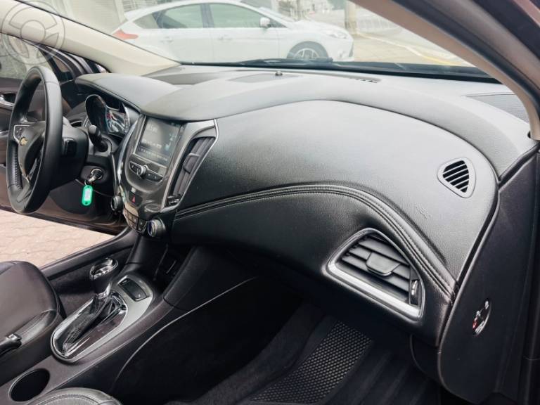 CHEVROLET - CRUZE 1.4 TURBO LT 16V FLEX 4P AUTOMÁTICO - 2017/2017 - VERMELHA - R$ 83.900,00