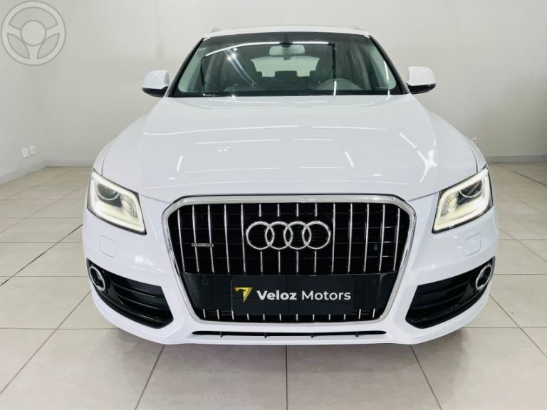 AUDI - Q5 2.0 TFSI AMBIENTE 16V 225CV 4P AUTOMÁTICO - 2015/2016 - BRANCA - R$ 99.990,00