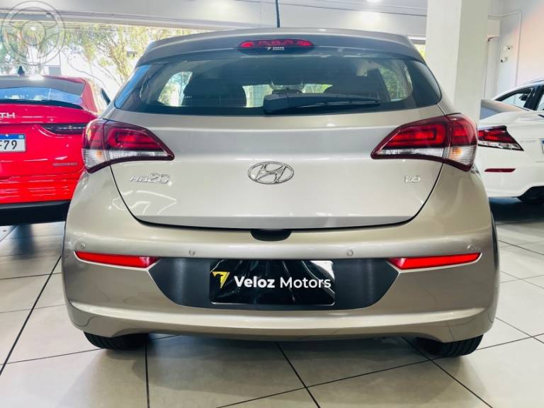 HYUNDAI - HB20 1.6 COMFORT PLUS 16V FLEX 4P MANUAL - 2019/2019 - PRATA - R$ 65.500,00