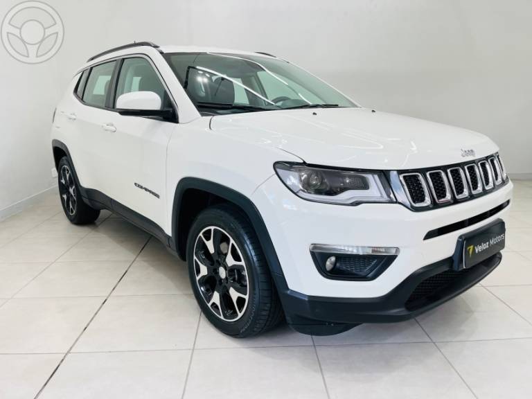 JEEP - COMPASS 2.0 16V FLEX LONGITUDE AUTOMÁTICO - 2018/2019 - BRANCA - R$ 95.990,00