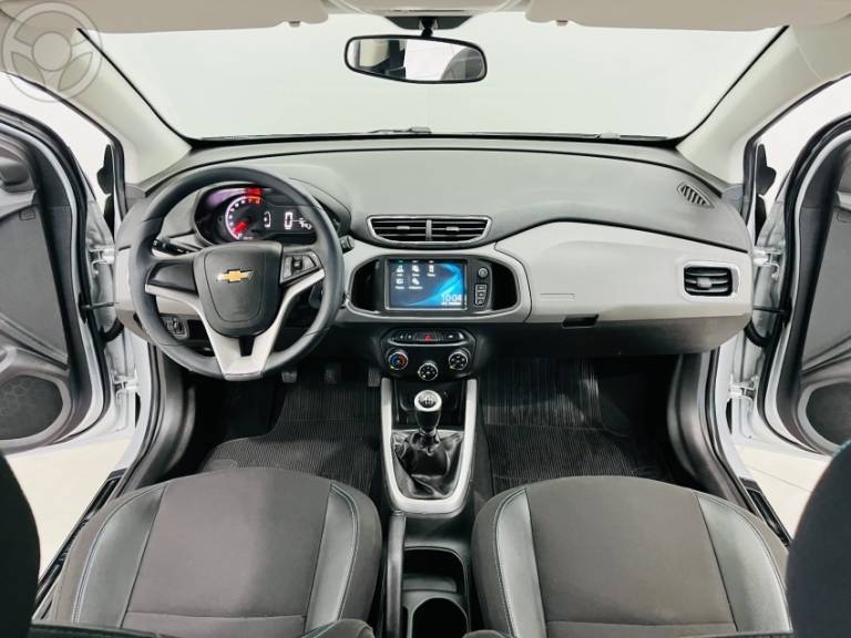CHEVROLET - ONIX 1.0 MPFI LT 8V FLEX 4P MANUAL - 2019/2019 - PRATA - R$ 58.500,00