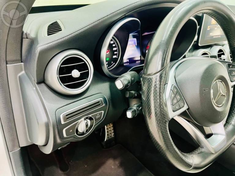 MERCEDES-BENZ - C 250 2.0 CGI SPORT TURBO 16V 4P AUTOMÁTICO - 2016/2016 - BRANCA - R$ 149.990,00