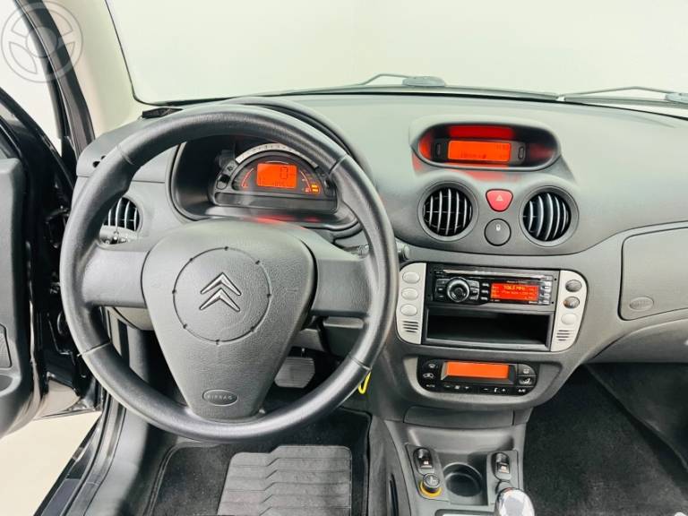 CITROËN - C3 1.6 EXCLUSIVE 16V FLEX 4P AUTOMÁTICO - 2011/2012 - PRETA - R$ 39.900,00