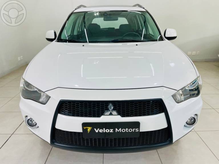 MITSUBISHI - OUTLANDER 2.0 16V 4P AUTOMÁTICO - 2012/2013 - BRANCA - R$ 62.990,00