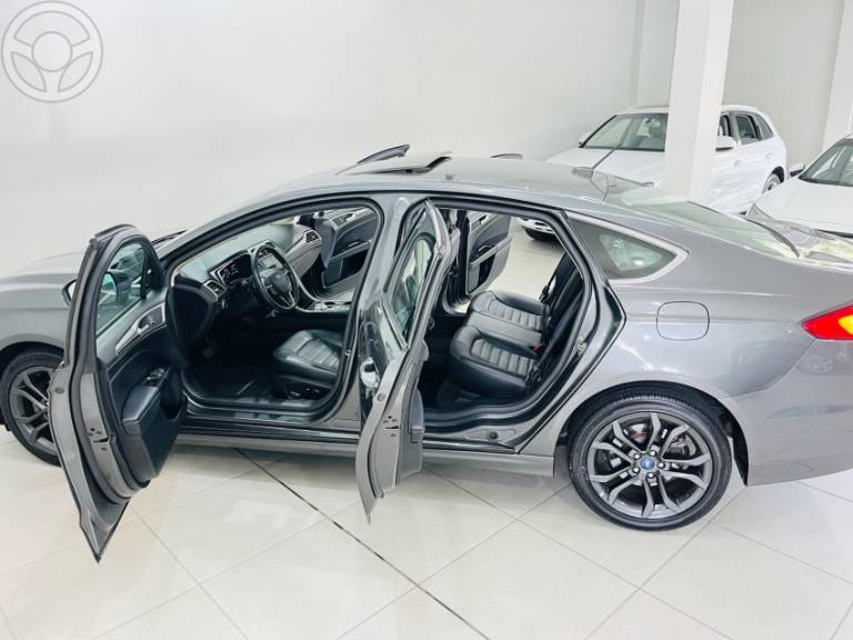 FORD - FUSION 2.0 SEL 16V ECOBOOST 4P AUTOMÁTICO - 2018/2018 - CINZA - R$ 97.990,00