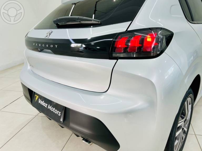 PEUGEOT - 208 1.6 ALLURE 16V FLEX 4P AUTOMÁTICO - 2020/2021 - PRATA - R$ 79.990,00