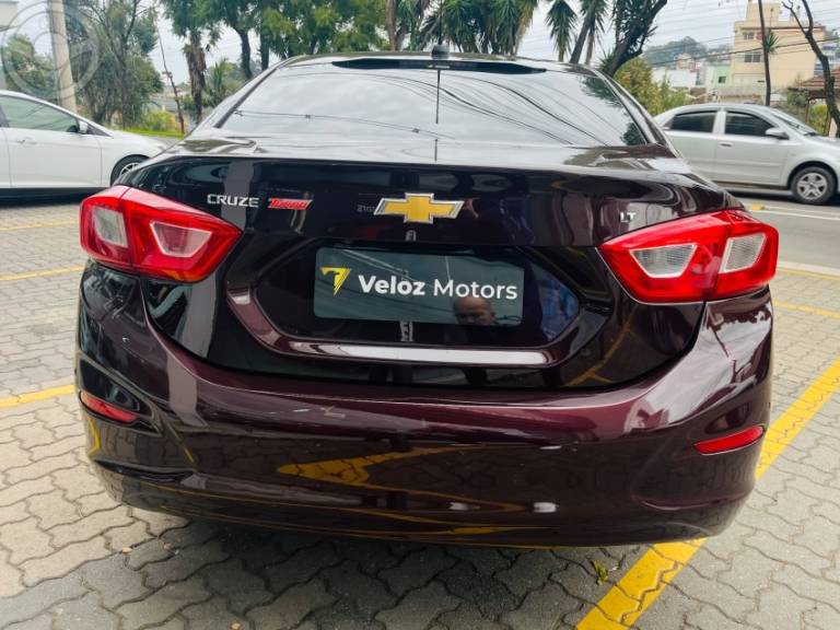 CHEVROLET - CRUZE 1.4 TURBO LT 16V FLEX 4P AUTOMÁTICO - 2017/2017 - VERMELHA - R$ 83.900,00